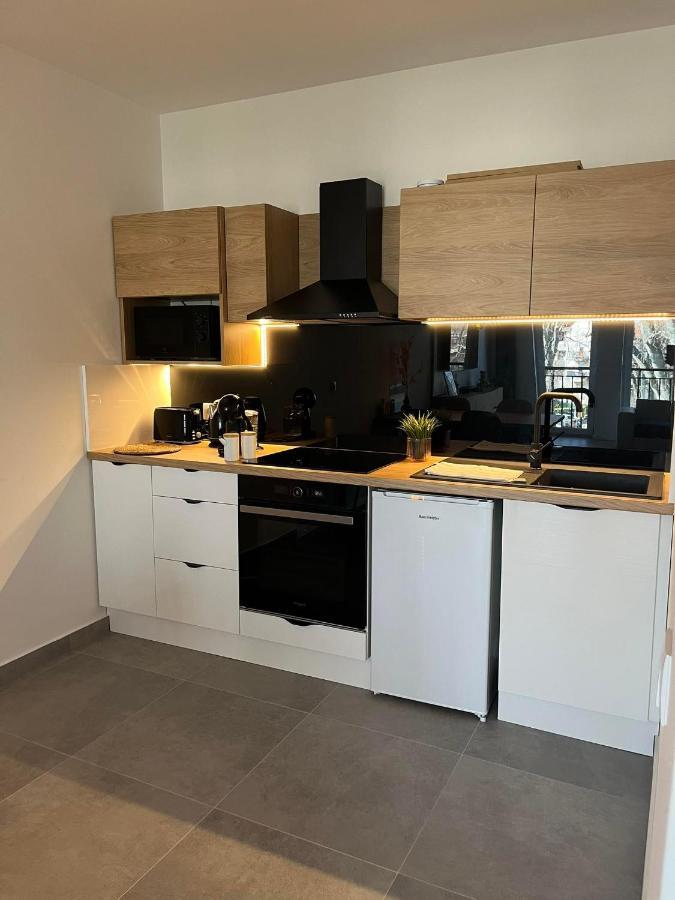 Room In The City 2 Шопрон Екстер'єр фото